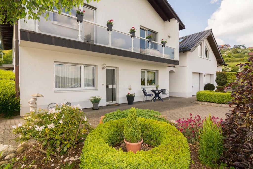 Ferienwohnung Gross A Schleiden Buitenkant foto